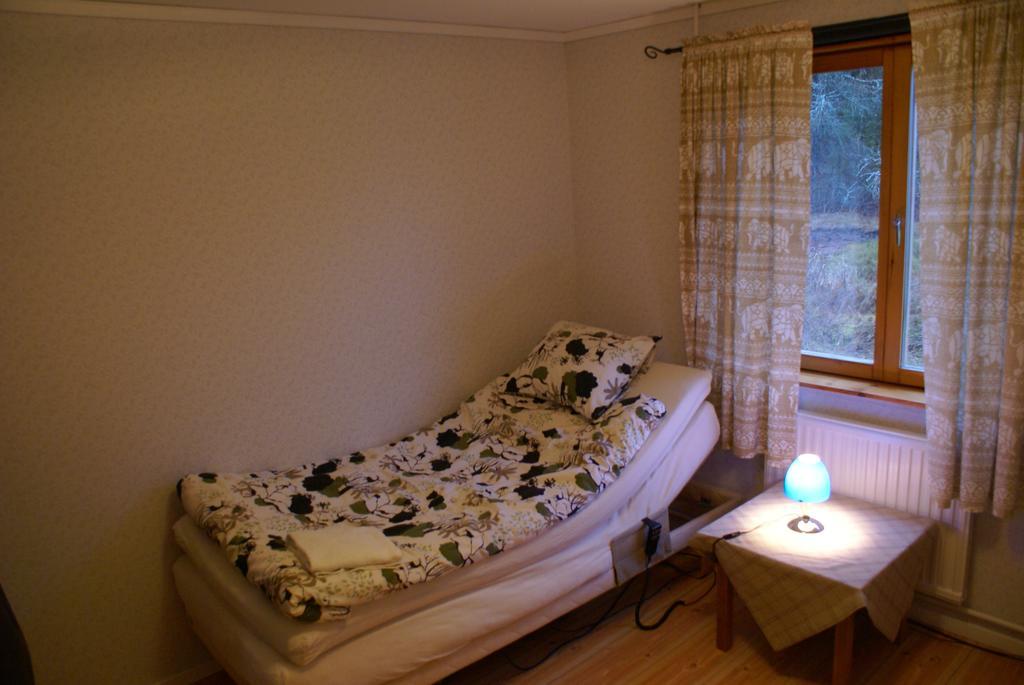 Mellangarden Hostel Vasterbykil Room photo